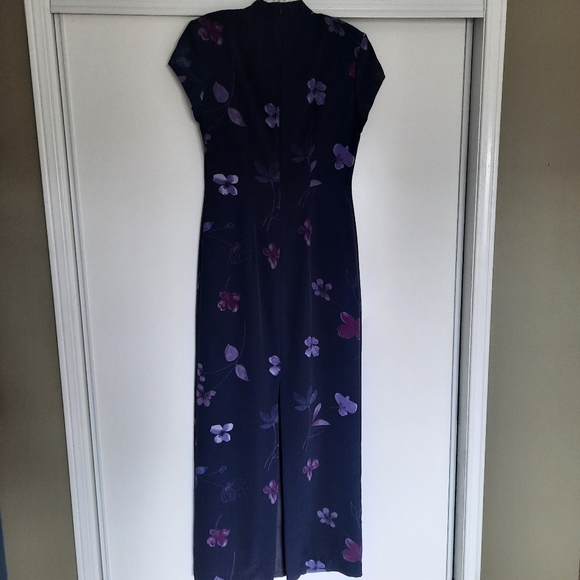 Lori Ann Montreal long oriental style dress - Picture 3 of 3